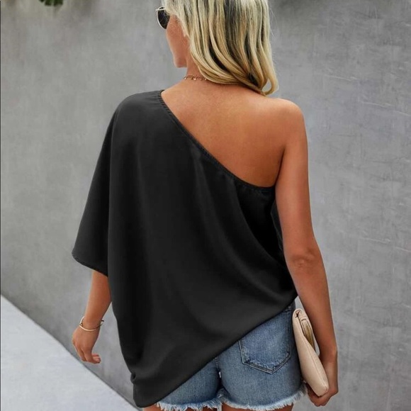Off the shoulder asymmetrical tee batwing blue - Picture 5 of 9